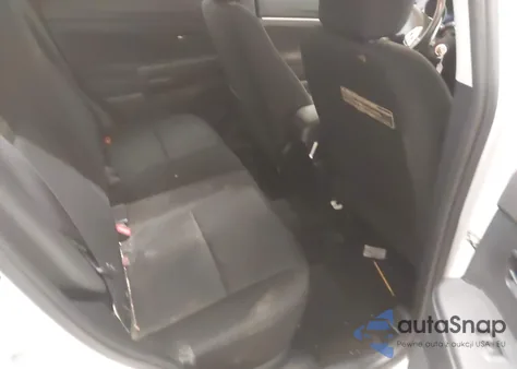 2011 Mitsubishi Outlander Sport Es z USA, uszkodzony, nr VIN JA4AP3AU3BZ017886